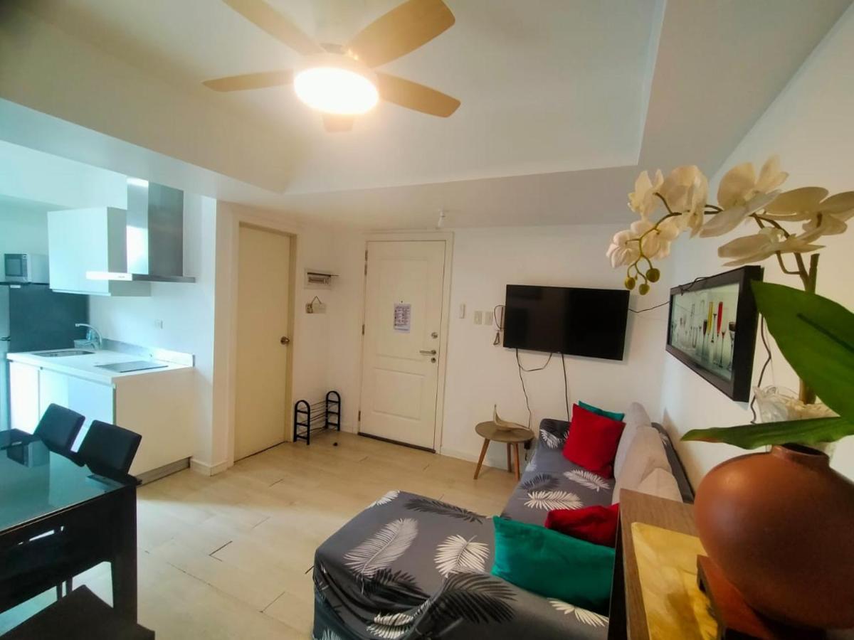 Condominium Units in Azure Beach Resort Residences Manila Exterior foto