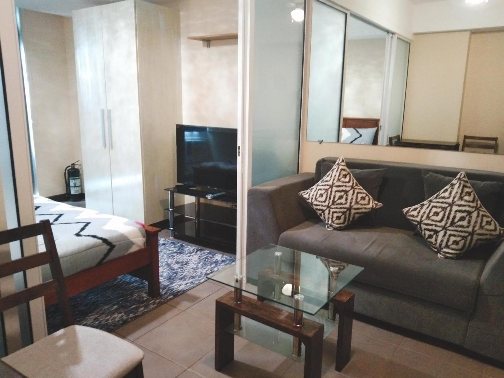 Condominium Units in Azure Beach Resort Residences Manila Exterior foto