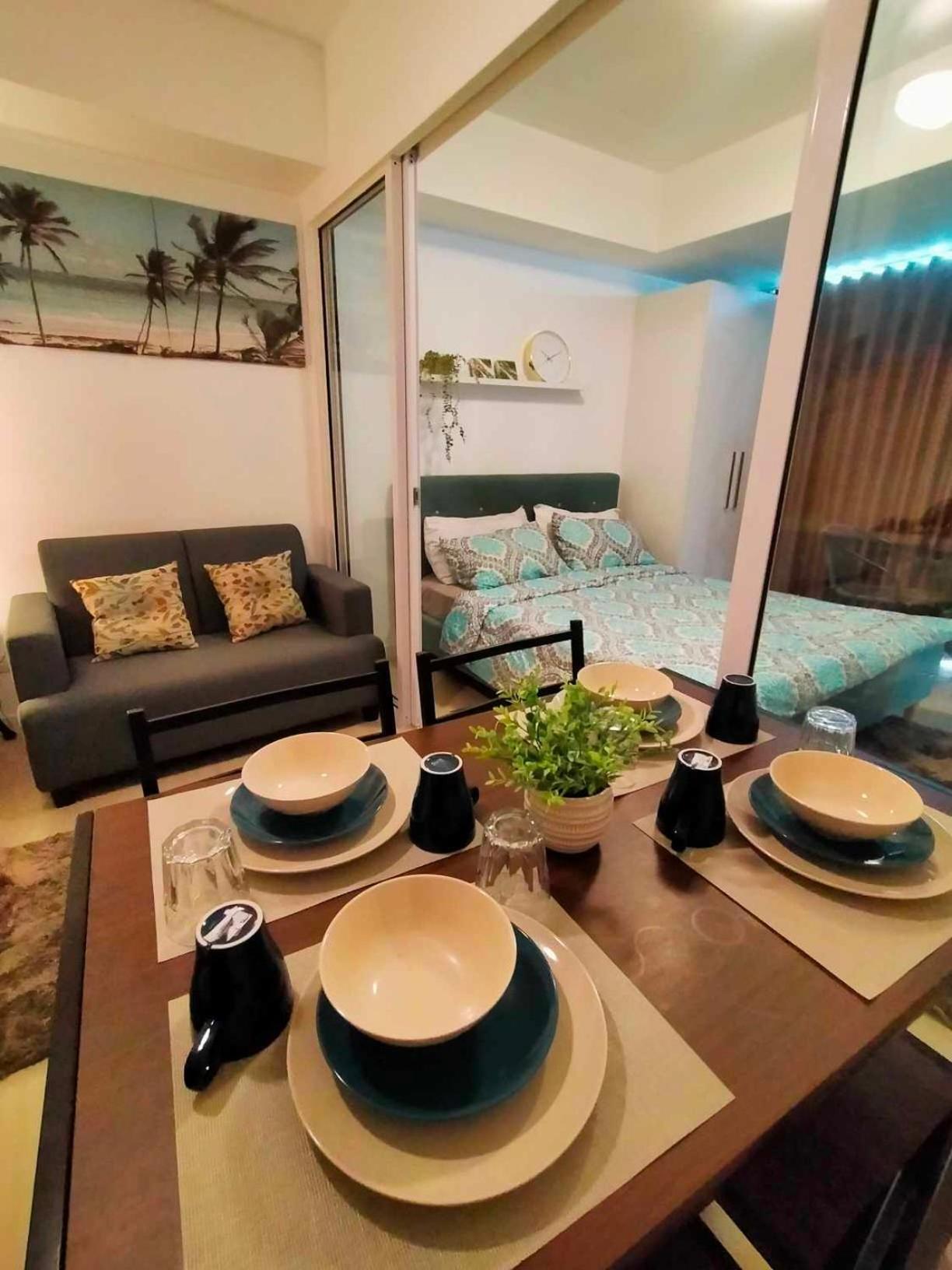 Condominium Units in Azure Beach Resort Residences Manila Exterior foto